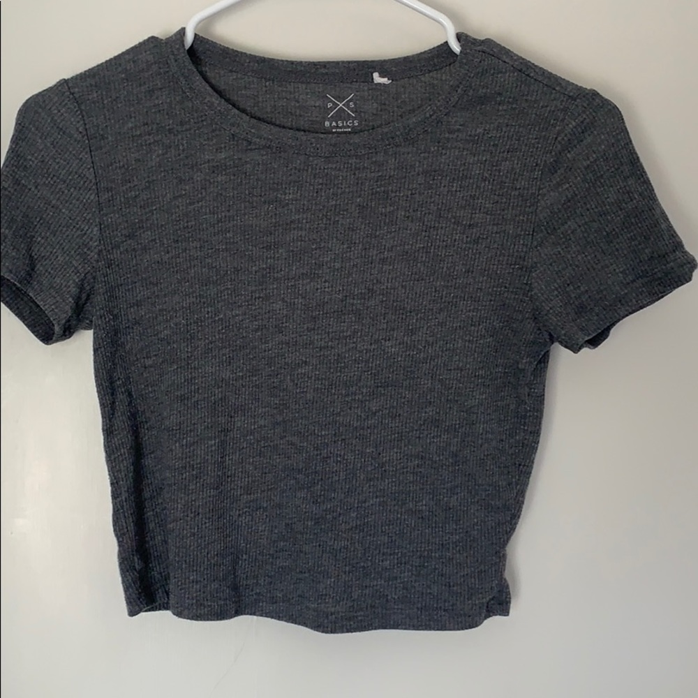 pacsun cropped grey t-shirt